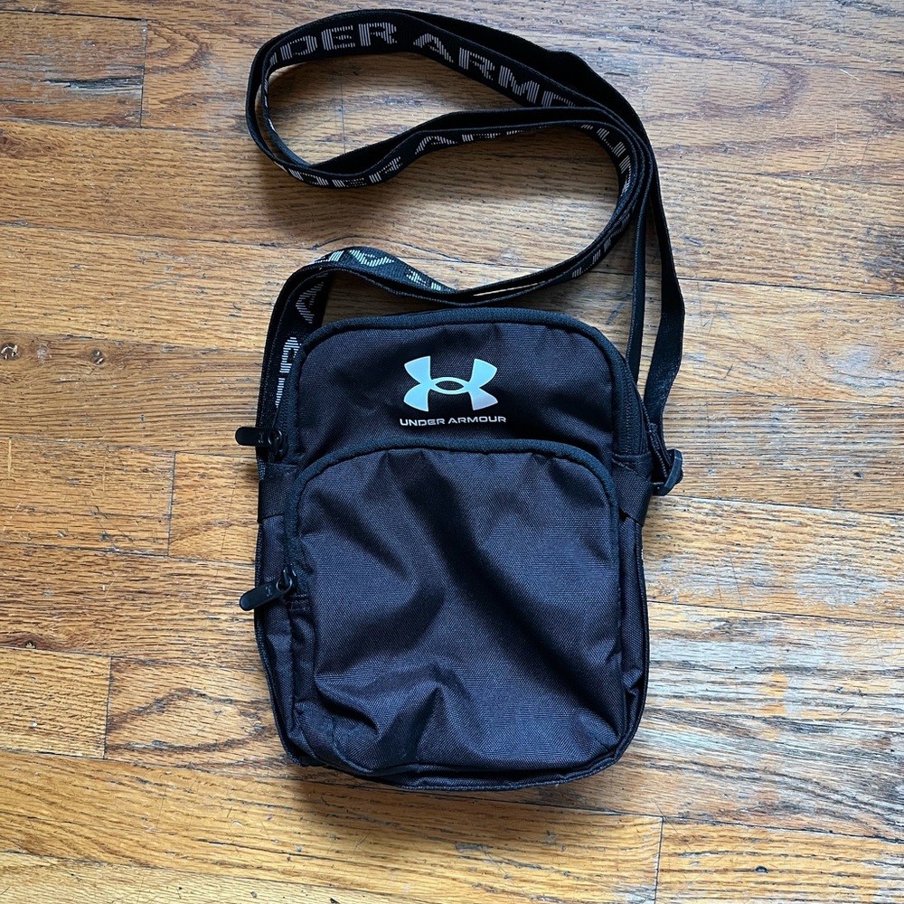 Under Armour Black Loudon Crossbody Bag